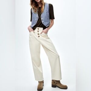 Zara Wide Leg cropped cargo Pants